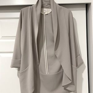 Aritzia Blazer Size 2